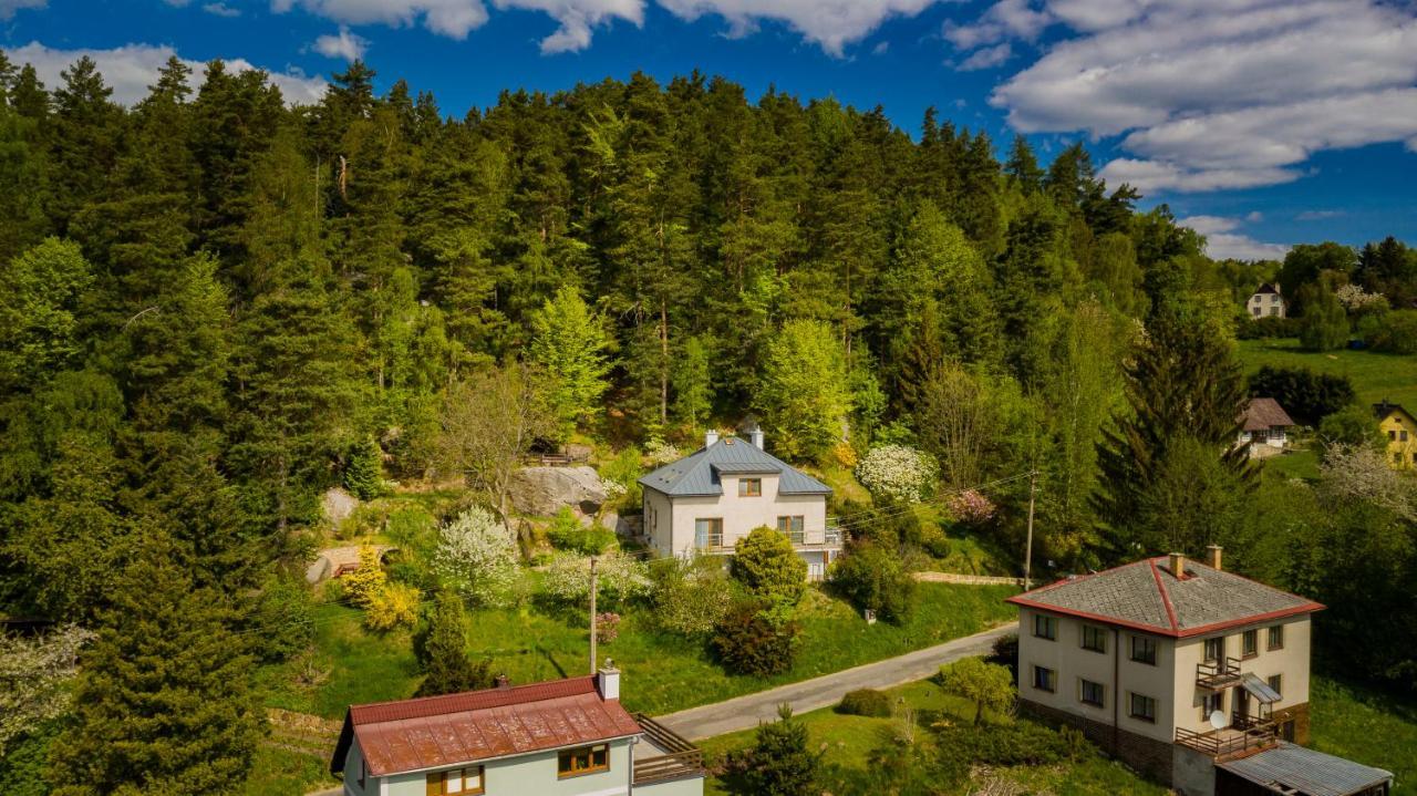 Apartman Pod Skalou V Ceskem Raji Besedice Екстериор снимка